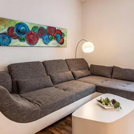 Stachel B Apartment *